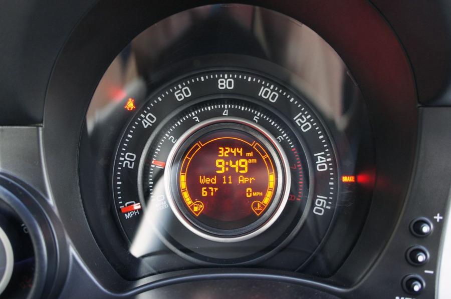  Fiat 500 Abarth 2012 года  (фото 23 из 121)